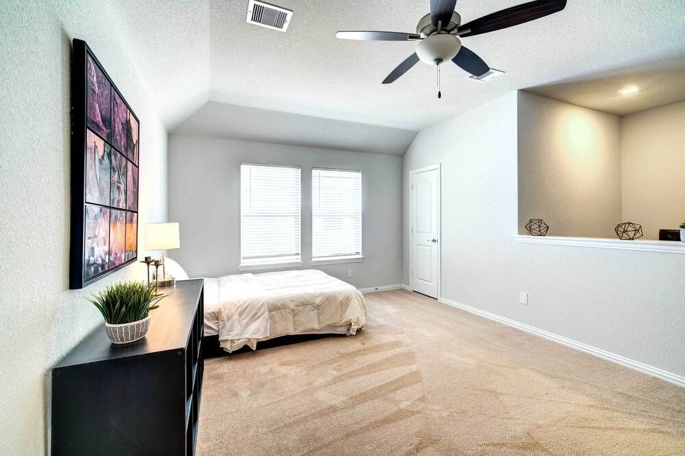 Photo of Bedroom in Willis