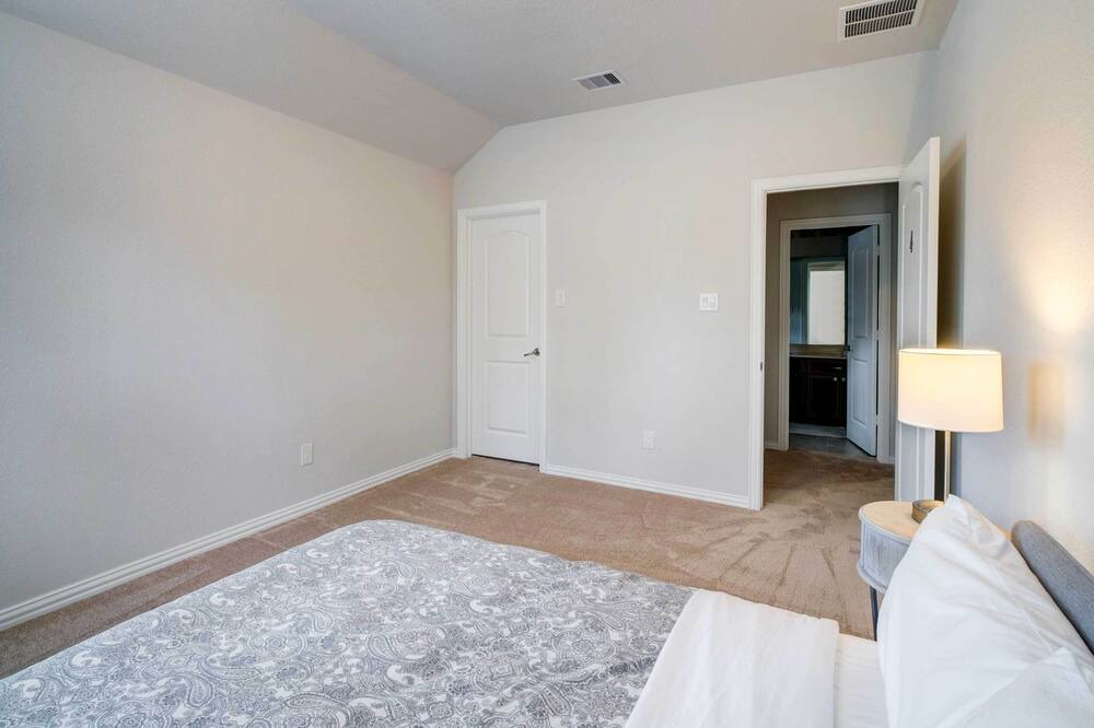 Photo of Bedroom in Willis