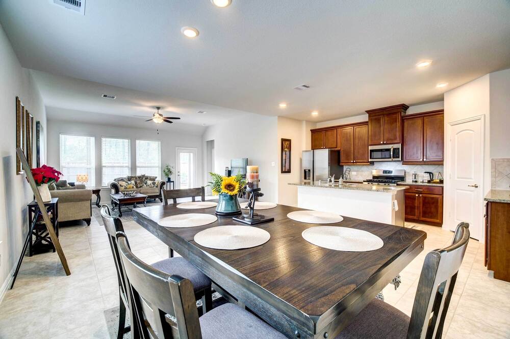 Photo of Kitchen in Willis