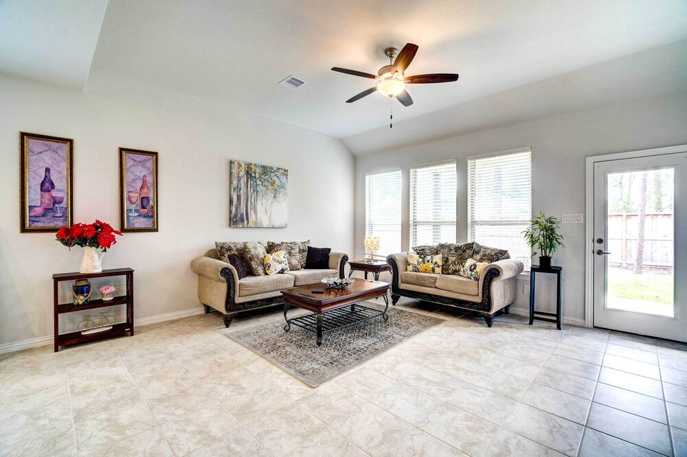 Photo of Bedroom in Willis
