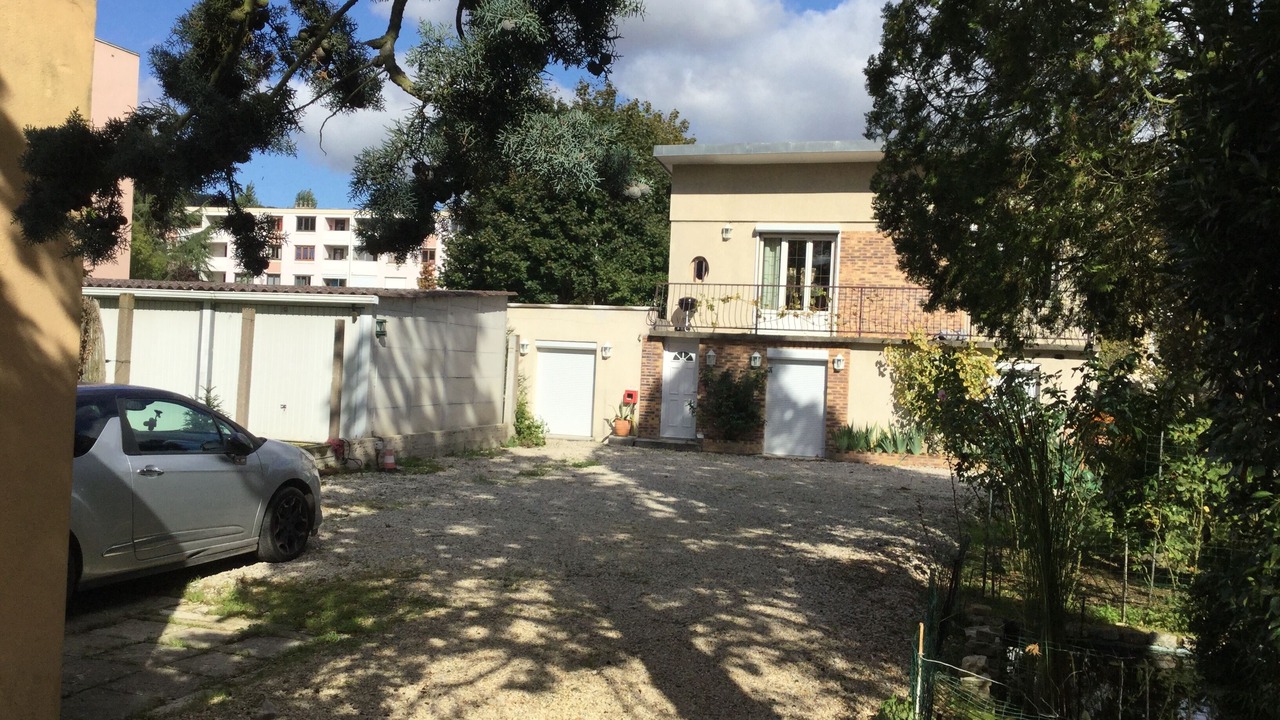 Photo of Outdoor in Palaiseau