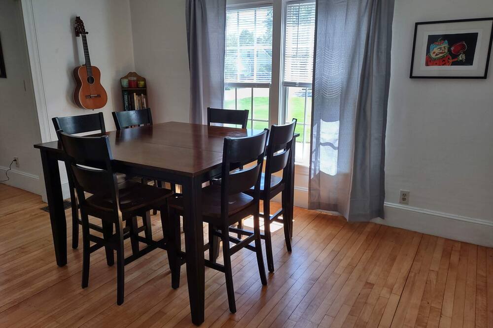 Photo of Others in South Eliot