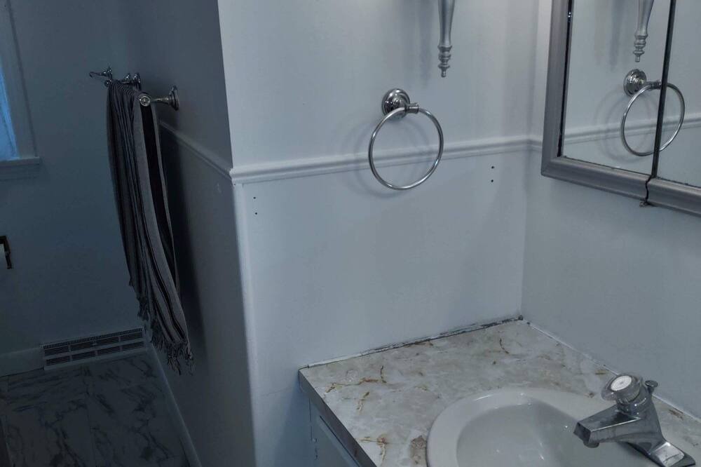 Photo of Bathroom in South Eliot