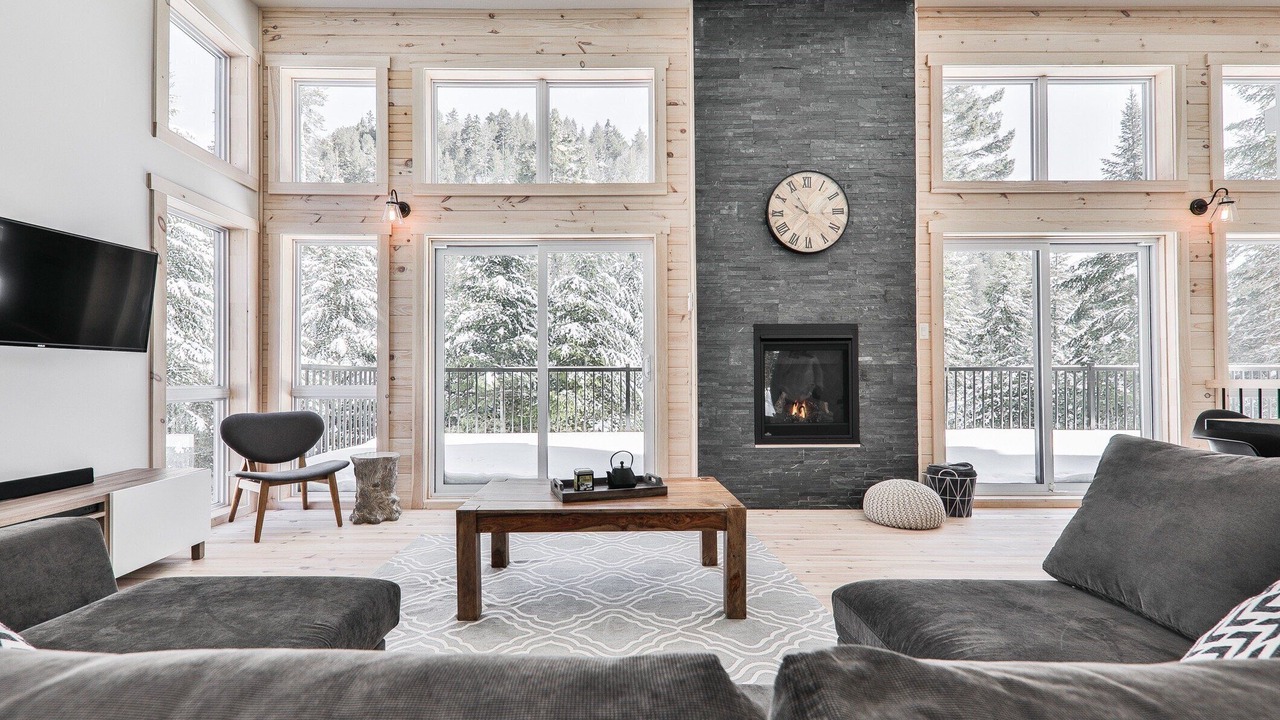 Photo of Livingroom in St-Adolphe-d'Howard