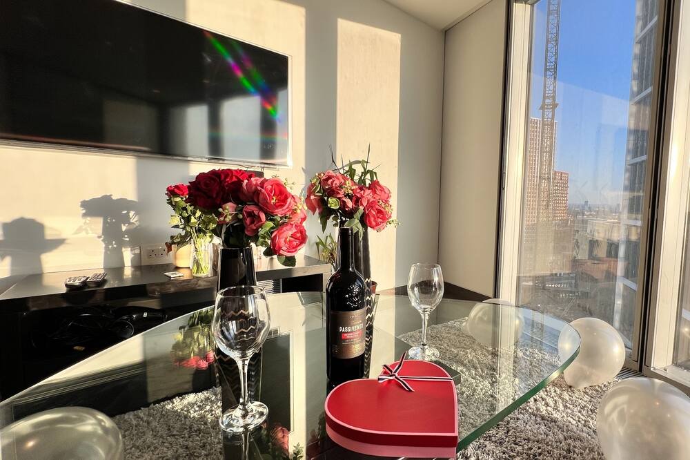 Photo of Others in Vincent Square