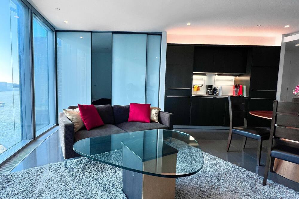 Photo of Others in Vincent Square