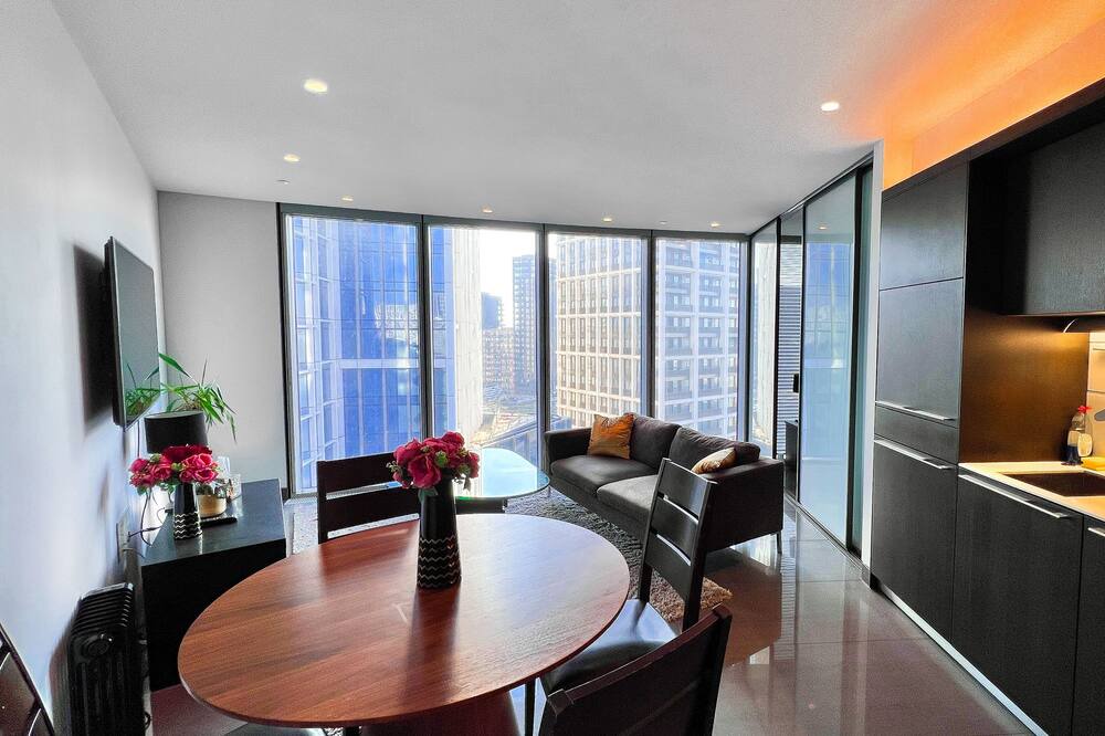 Photo of Others in Vincent Square