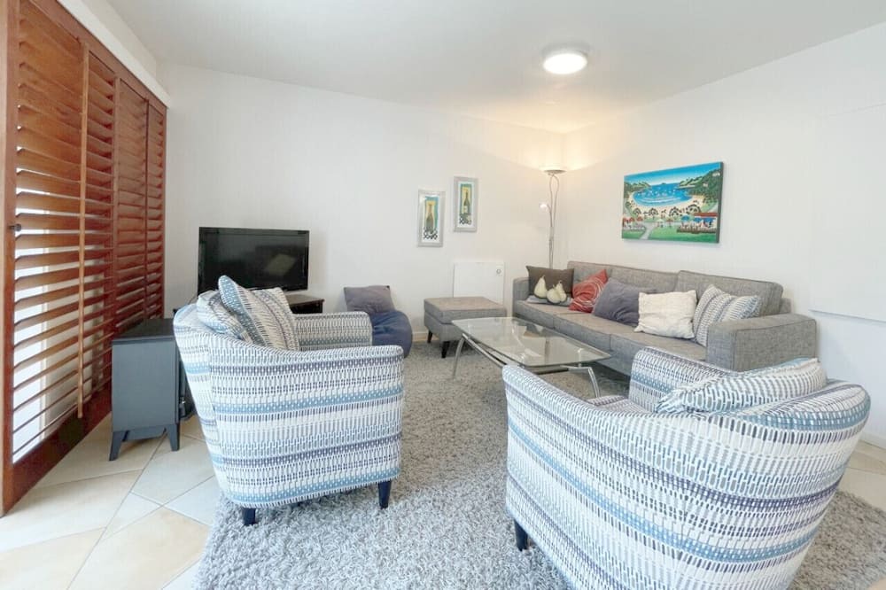 Photo of Livingroom in Onetangi