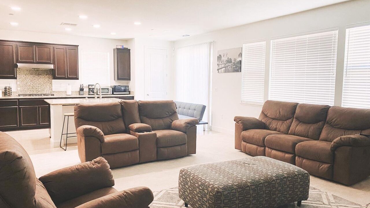 Photo of Livingroom in Pittsburg