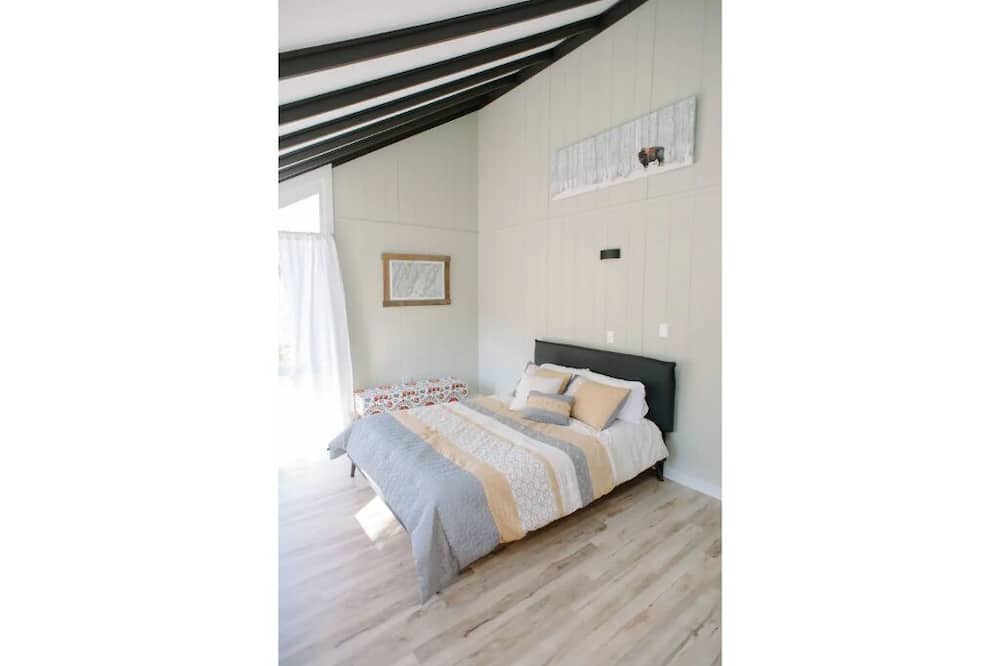 Photo of Bedroom in West Augusta