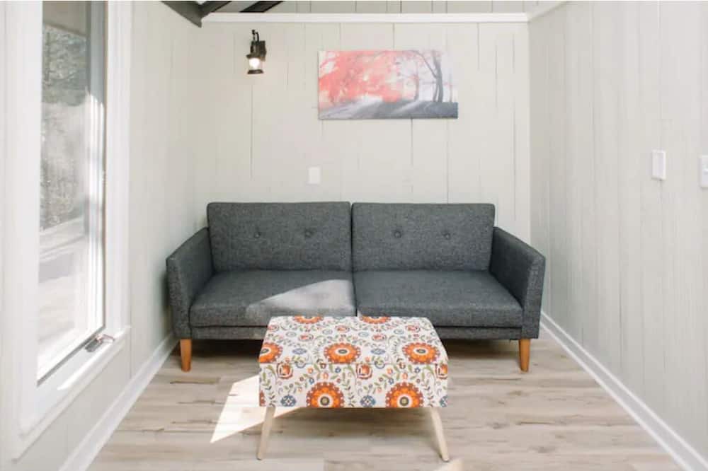 Photo of Livingroom in West Augusta