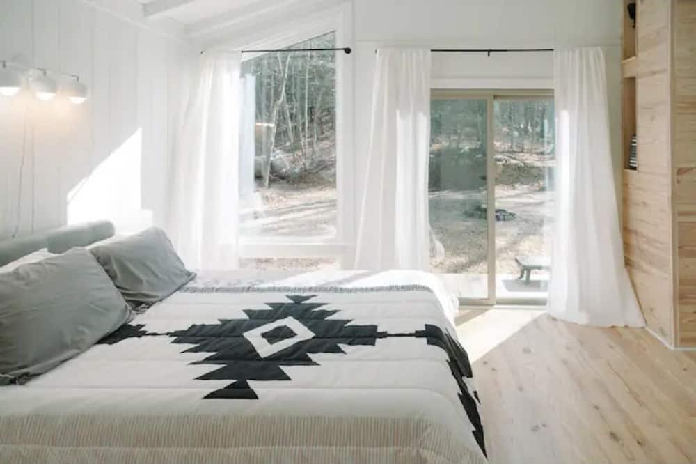 Photo of Bedroom in West Augusta