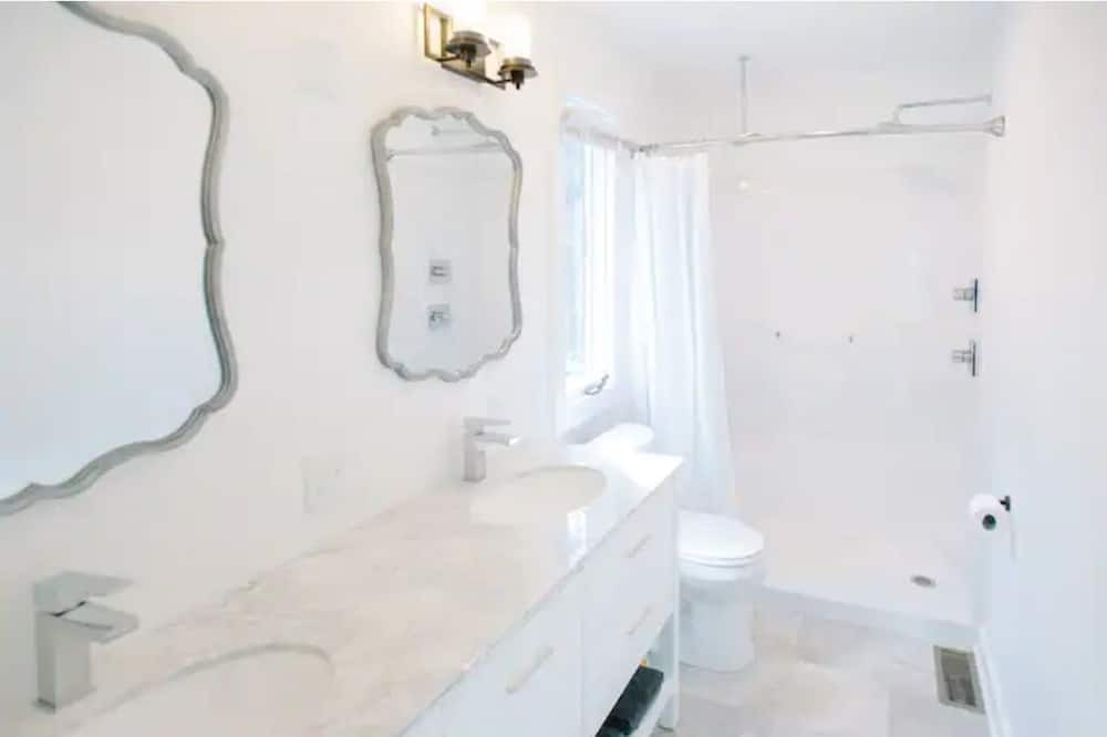 Photo of Bathroom in West Augusta