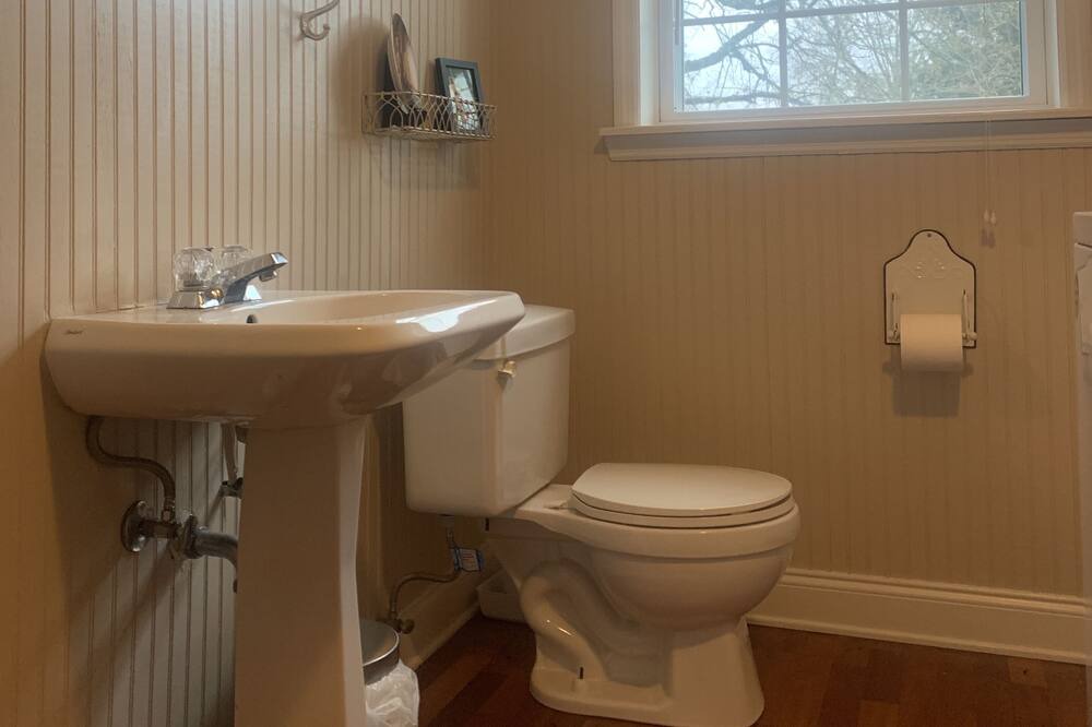 Photo of Bathroom in Arrington