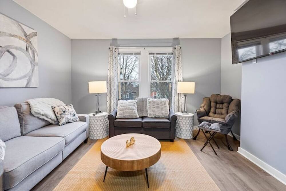 Photo of Livingroom in Syracuse