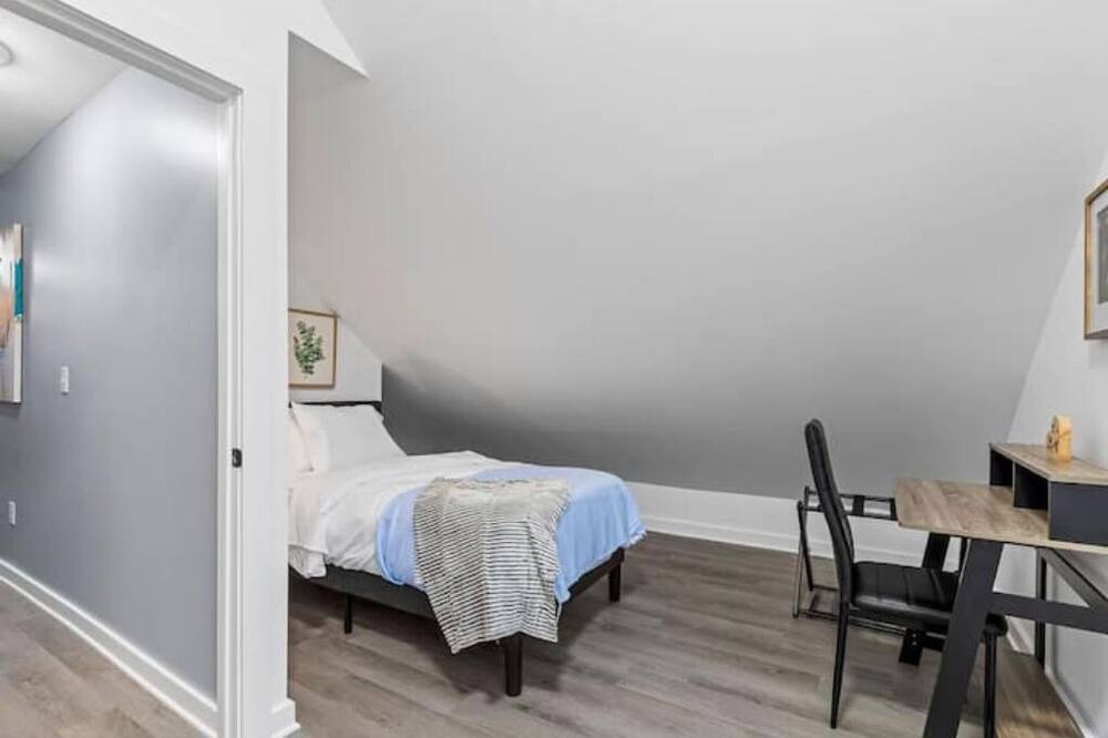 Photo of Bedroom in Syracuse