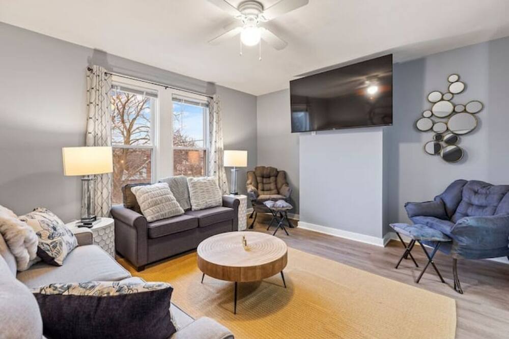 Photo of Livingroom in Syracuse