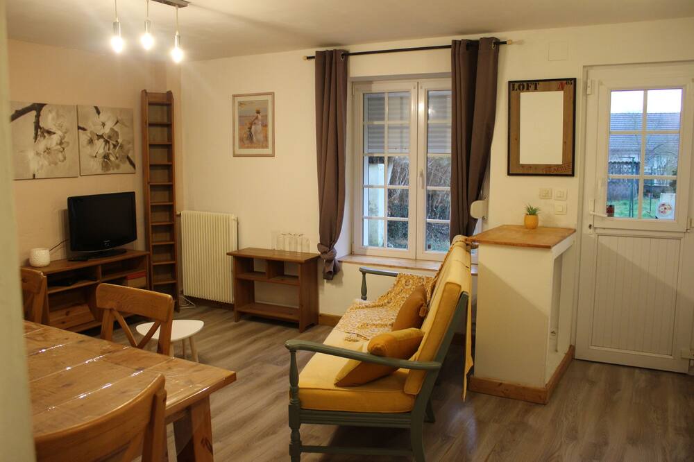 Photo of Livingroom in Doulaincourt-Saucourt