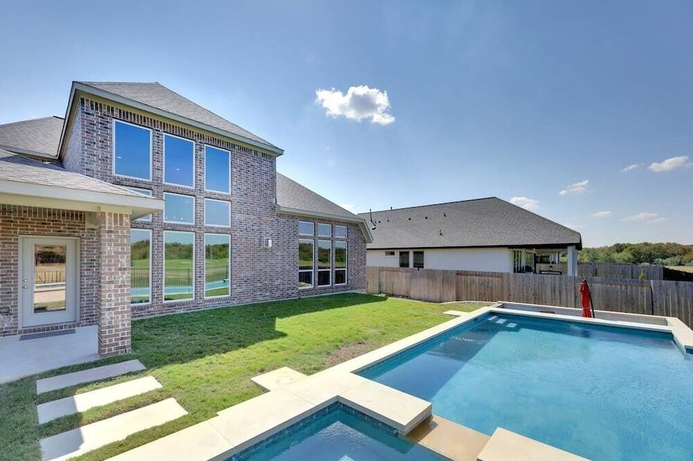 Photo of Outdoor in Shadow Glen