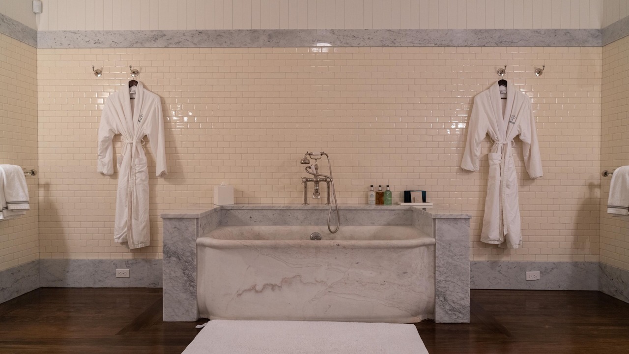 Photo of Bathroom in Amagansett North