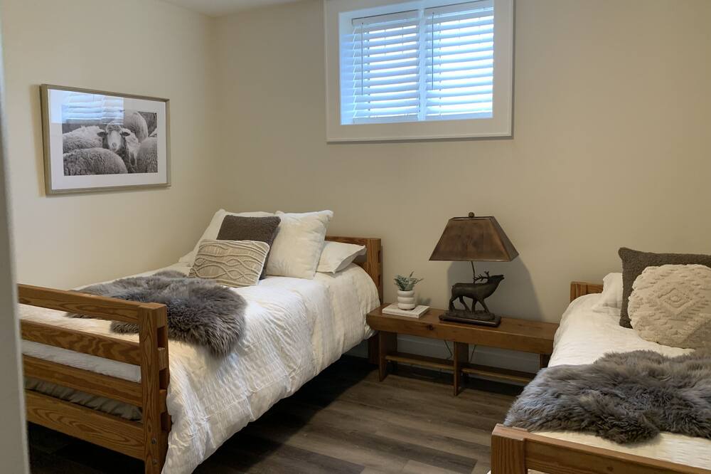 Photo of Bedroom in Meaford