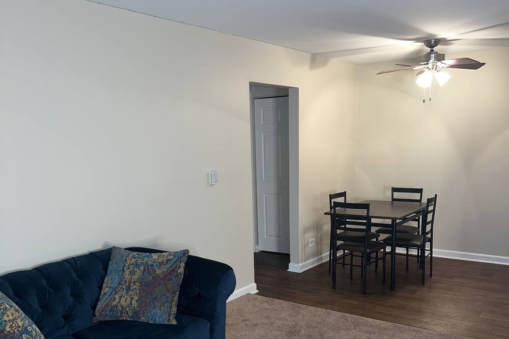 Photo of Livingroom in Downers Grove