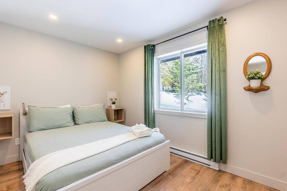 Photo of Bedroom in Morin Heights