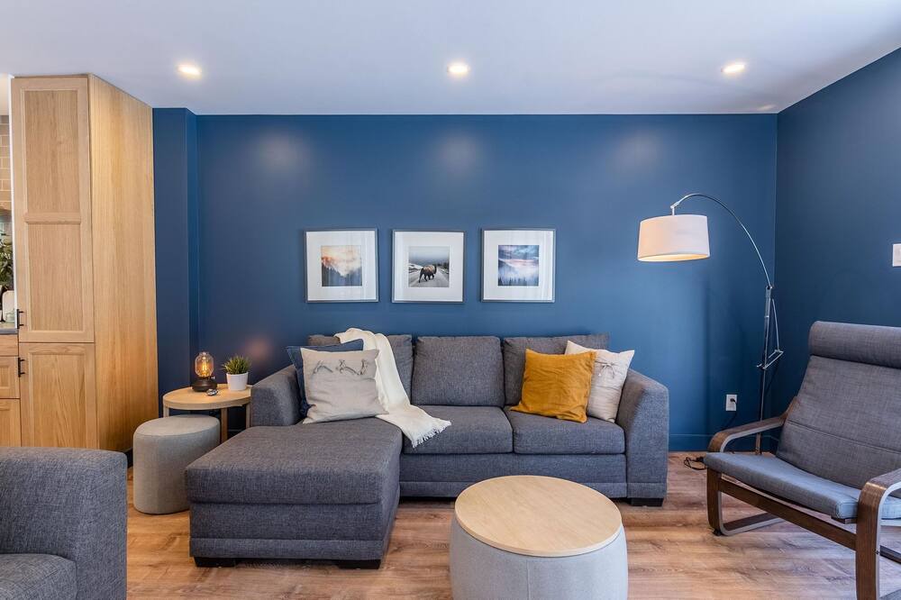 Photo of Livingroom in Morin Heights