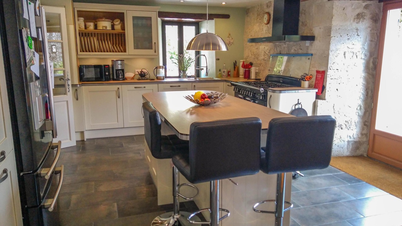 Photo of Kitchen in Montaigu-de-Quercy