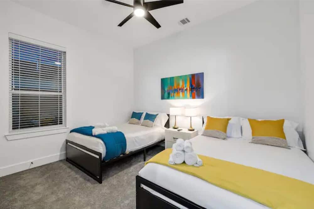 Photo of Bedroom in West Dallas