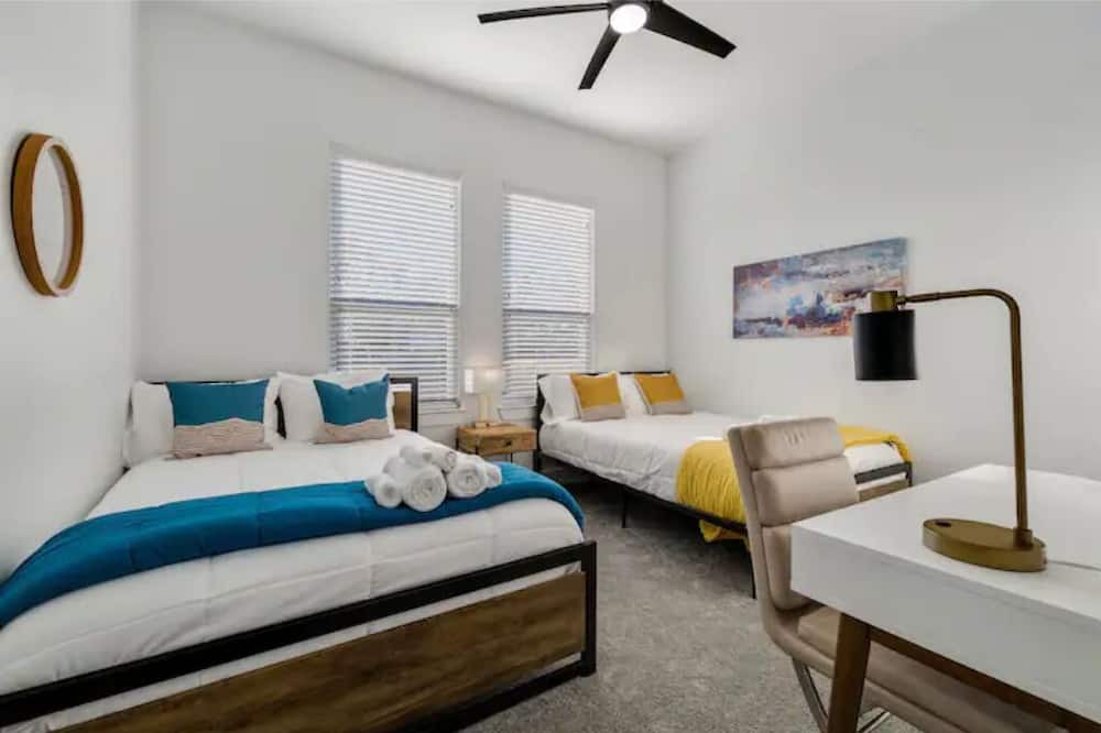 Photo of Bedroom in West Dallas