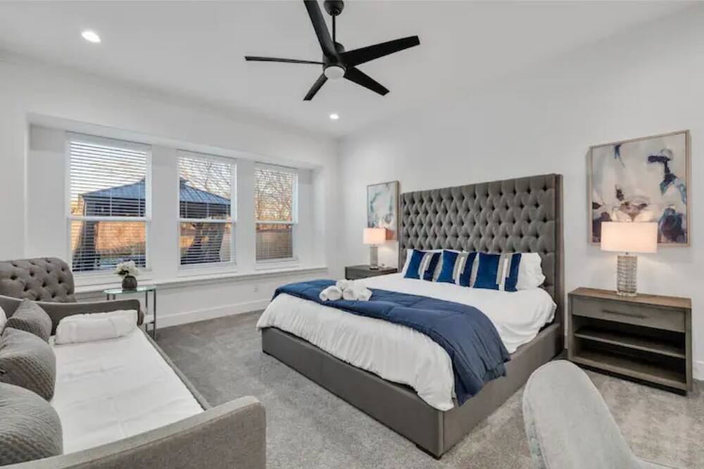 Photo of Bedroom in West Dallas
