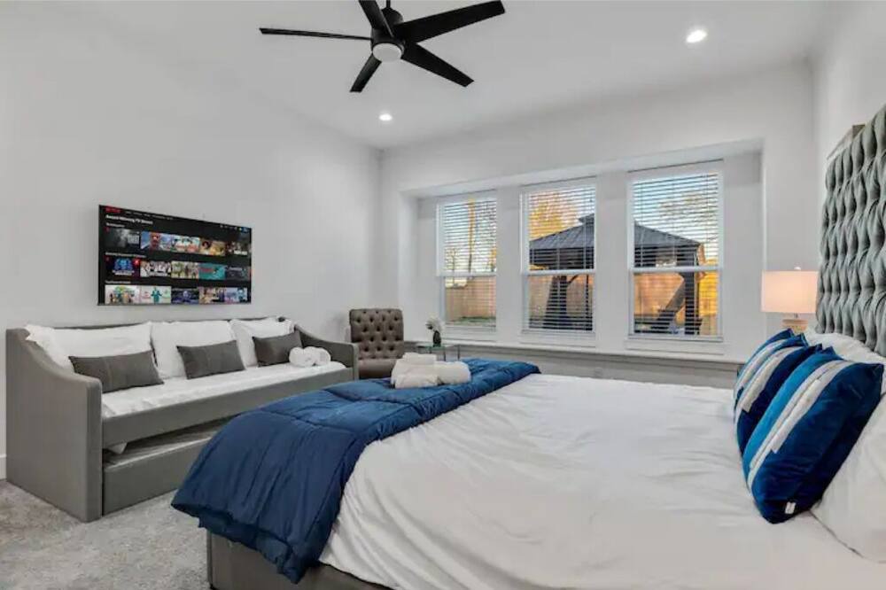 Photo of Bedroom in West Dallas