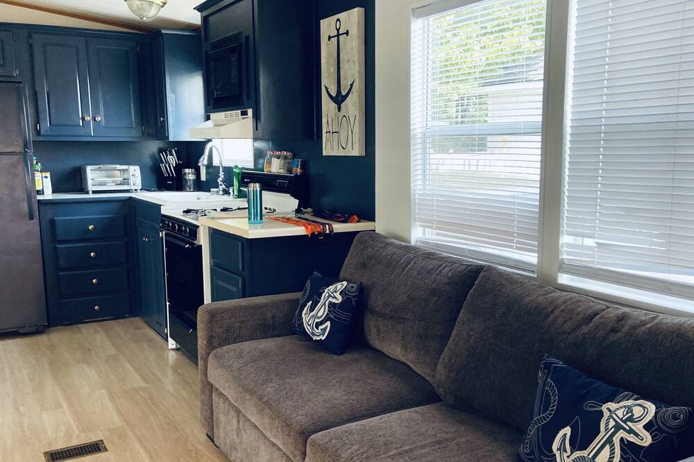 Photo of Livingroom in Sherkston