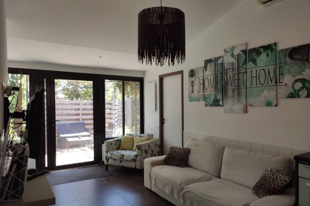 Photo of Livingroom in Peret