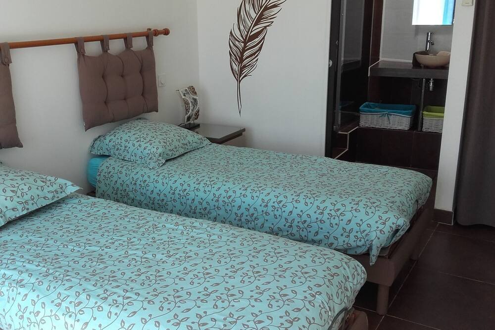Photo of Bedroom in Peret