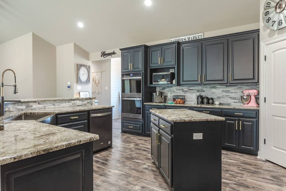 Photo of Kitchen in Golinda