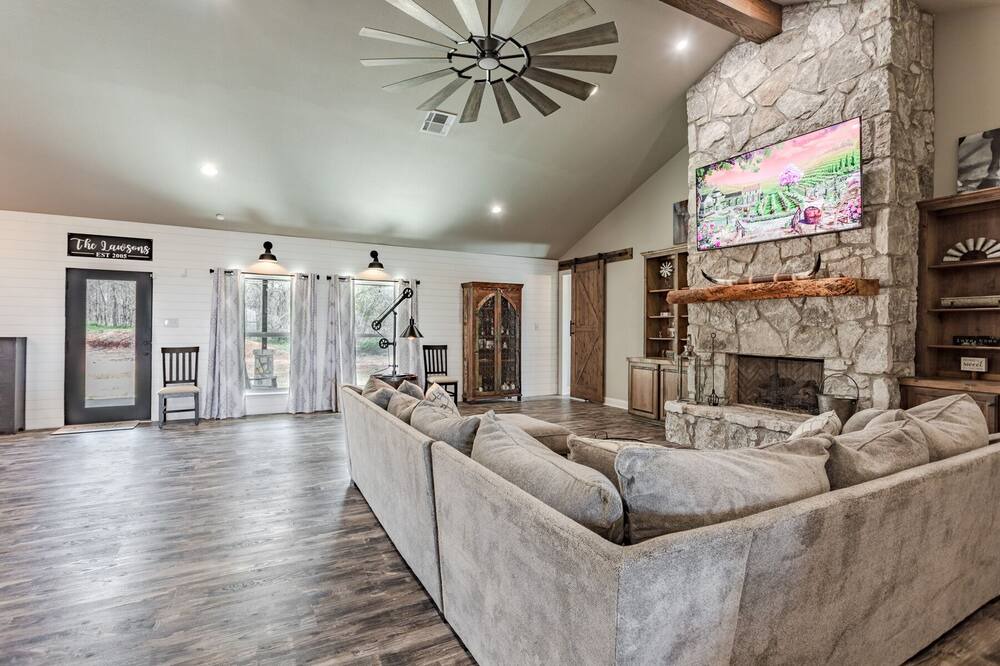 Photo of Livingroom in Golinda