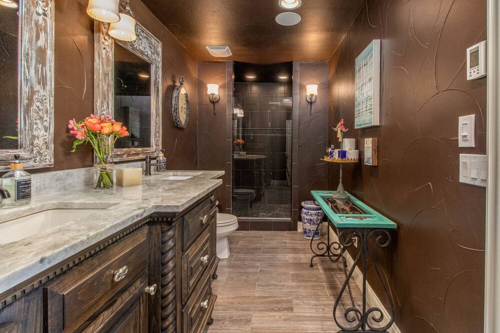 Photo of Bathroom in Gordonville