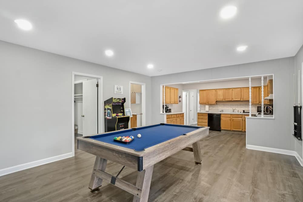 Photo of Bedroom in Elk Grove Village