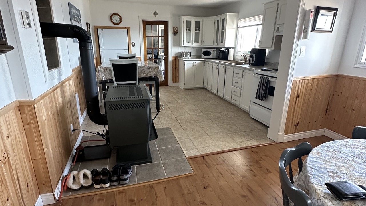 Photo of Kitchen in St. Vincent's-St. Stephen's-Peter's River
