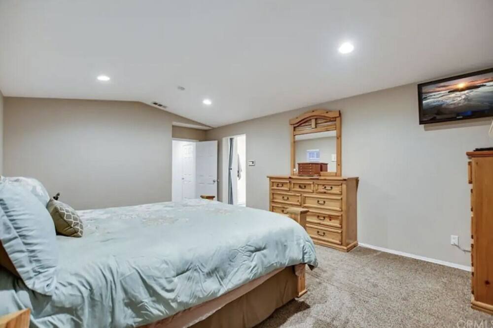 Photo of Bedroom in Jurupa Valley