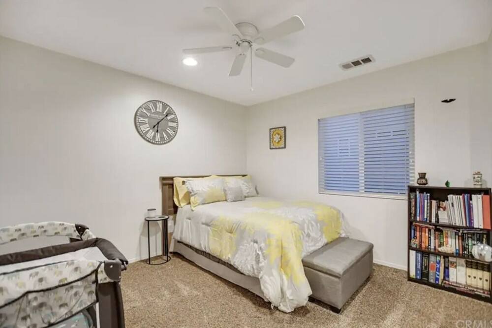 Photo of Bedroom in Jurupa Valley