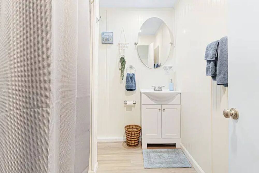Photo of Bathroom in Blossvale