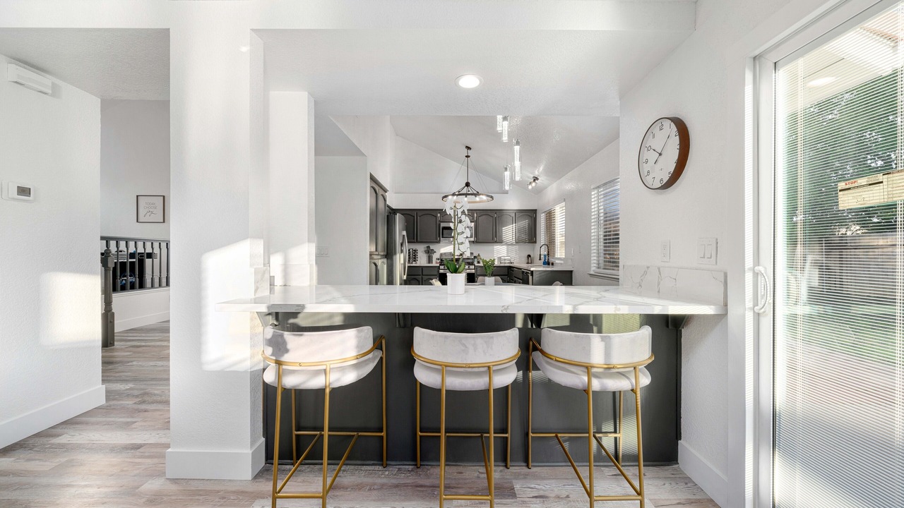 Photo of Others in Hood