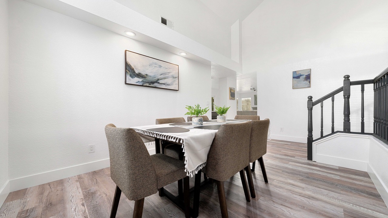 Photo of Others in Hood