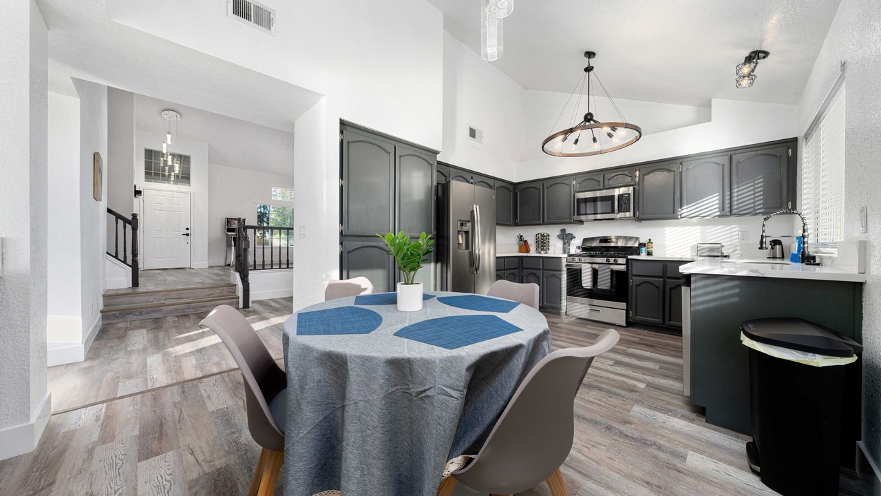 Photo of Others in Hood