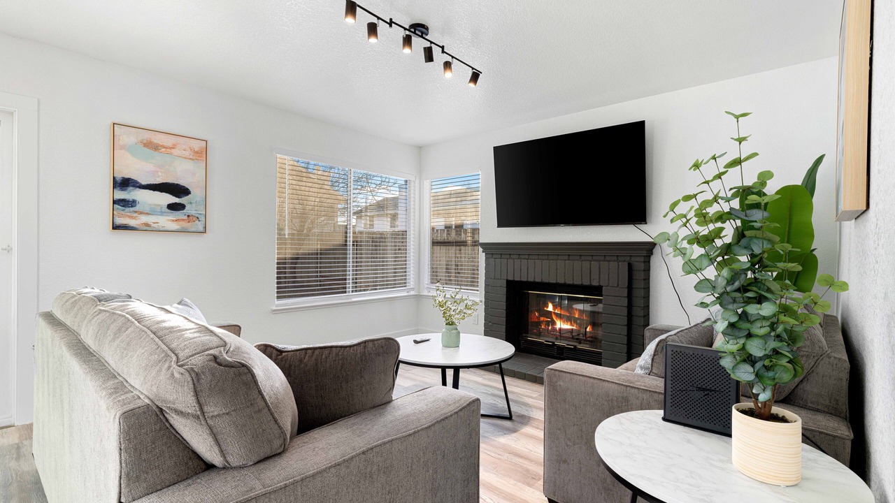 Photo of Others in Hood