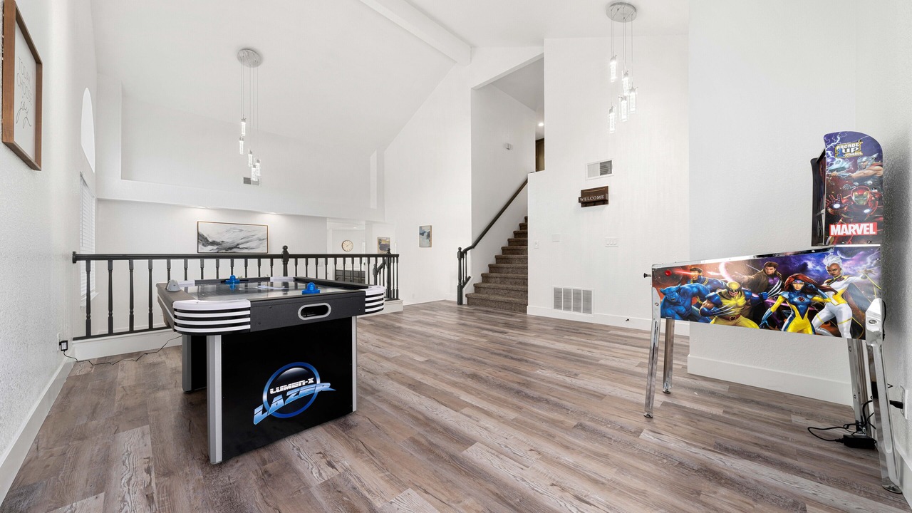 Photo of Bedroom in Hood