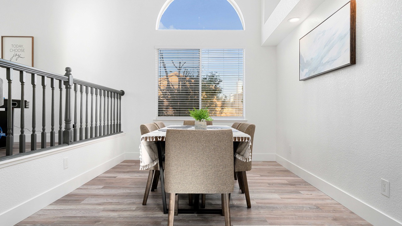 Photo of Others in Hood